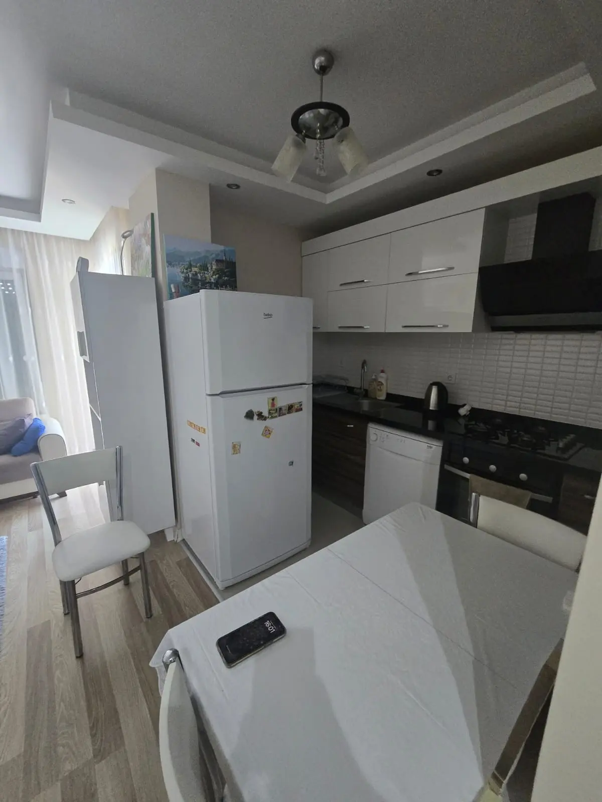 Fitted kitchen